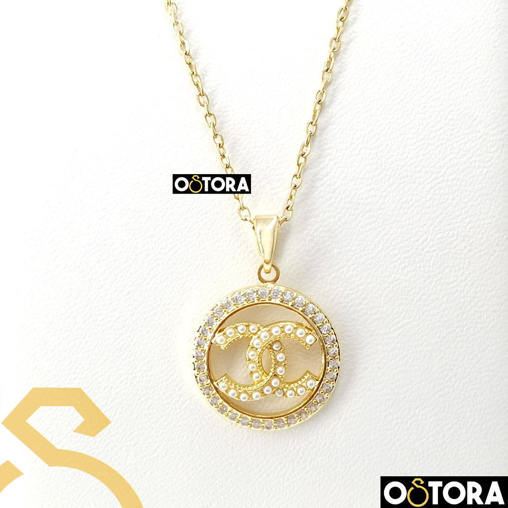 Stainless Steel Necklace Gold for women, It does not change color from water and sweat, To make you look fashionable and attractive.